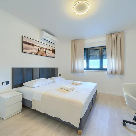 Daire Highland - Unit 3 & 5